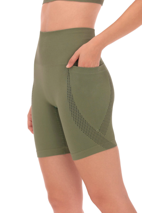 Bermuda Fitness com Bolso Pontos Verde