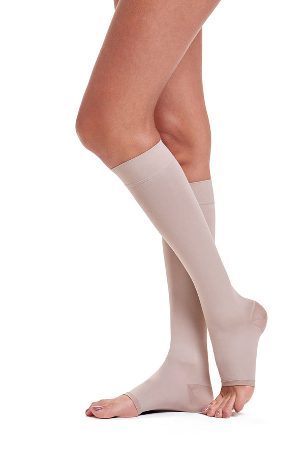 Meia De Compressão Feminina 3/4 Ponteira Aberta 20-30 mmHg Base