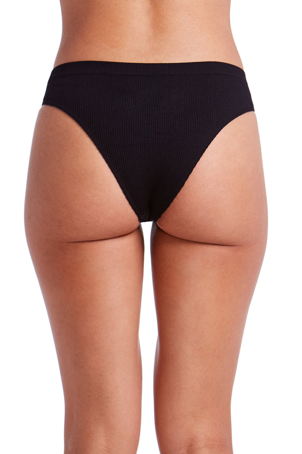 Calcinha Biquíni Canelada Essentials Preto