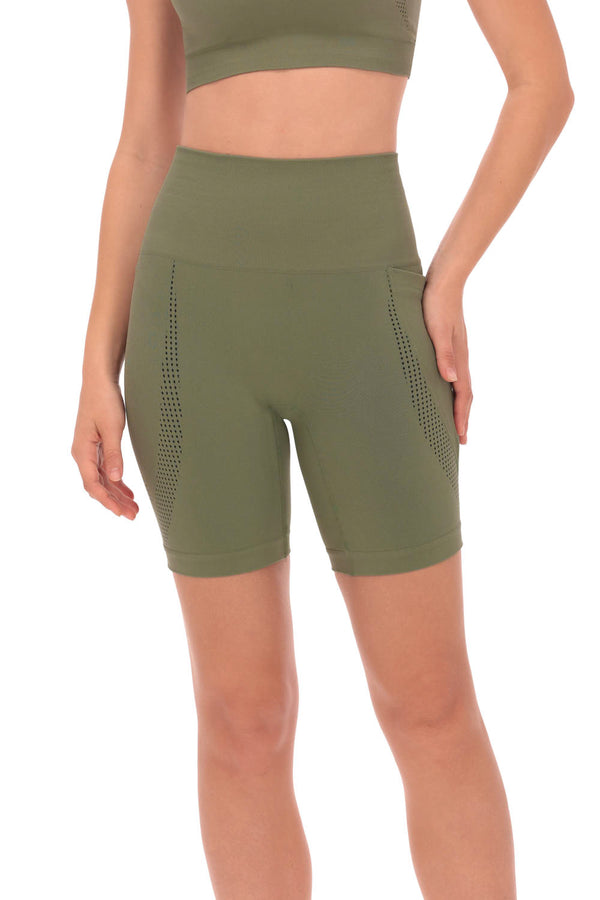 Bermuda Fitness com Bolso Pontos Verde