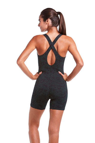 Macaquinho Fitness Camuflado Verde Militar