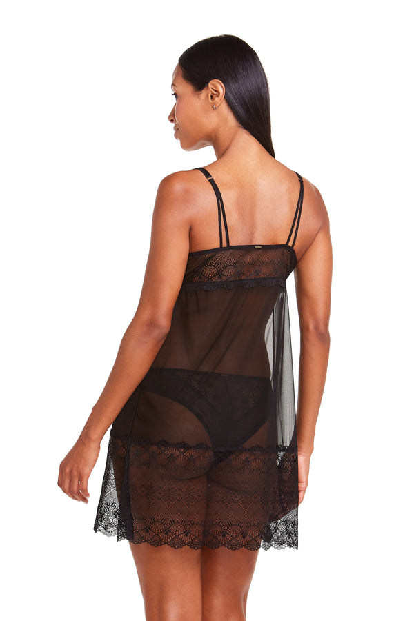 Camisola Triângulo Sem Bojo Em Renda Noir Black