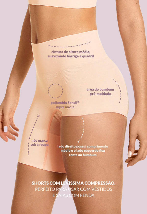Bermuda Modeladora Cintura Alta Com Fenda Afina Cintura Vanilla