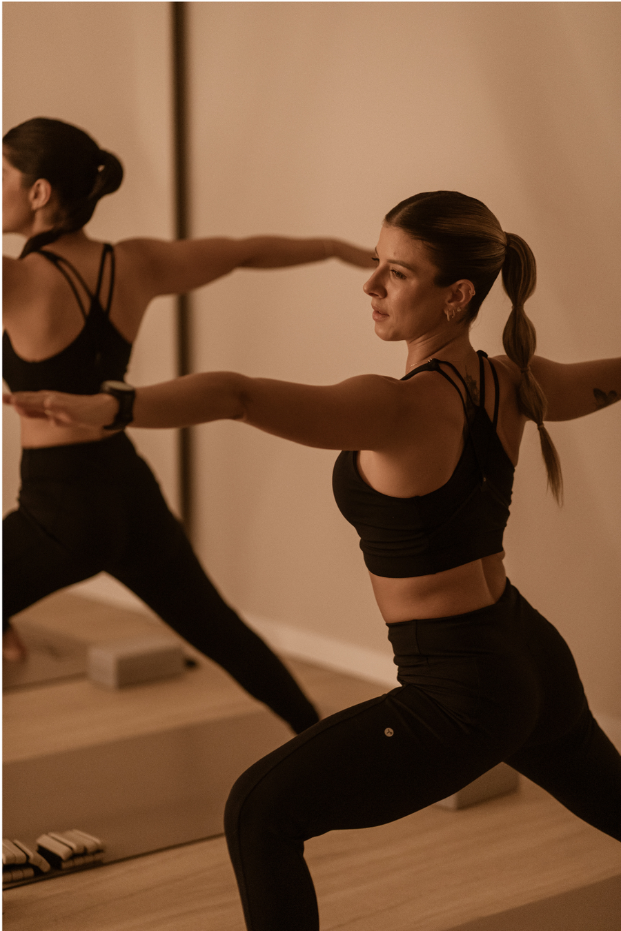 Top Fitness Em Microfibra Com Bojo Removível Preto